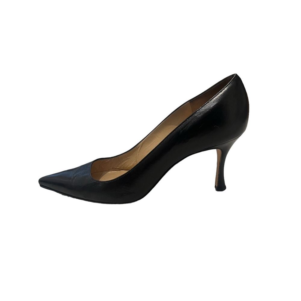 Manolo Blahnik Black Leather Pumps
